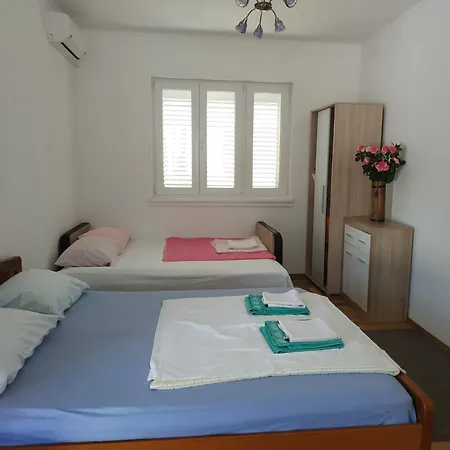 House Soline * Veli Rat